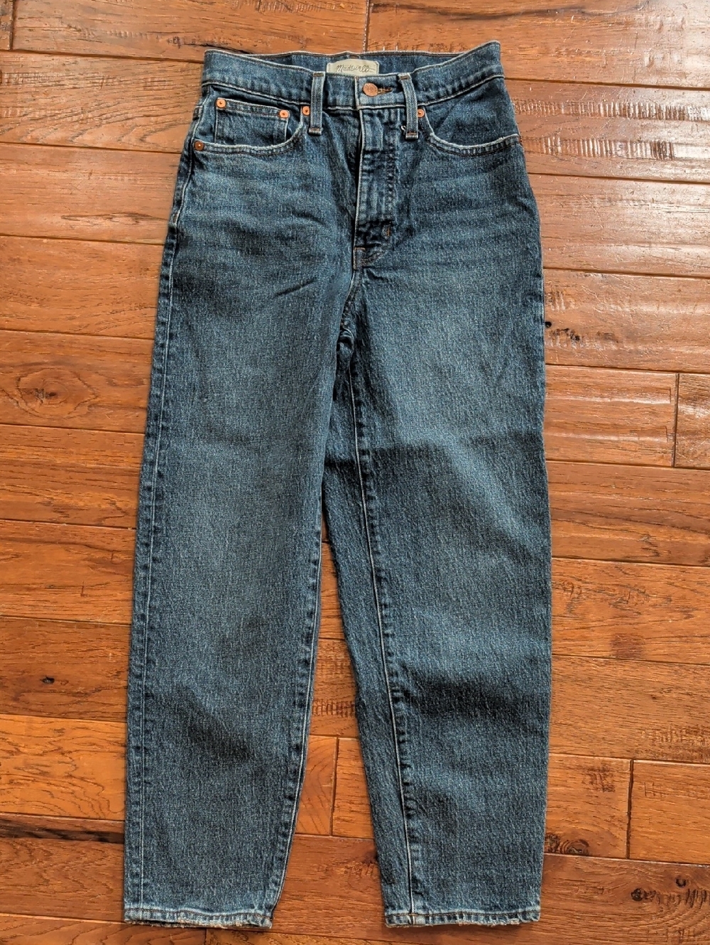 Madewell Balloon Barrel Jeans in Dark Blue Denim - Picture 2 of 9